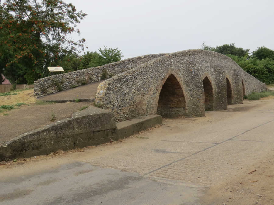 Walk 13 - Moulton Bridge